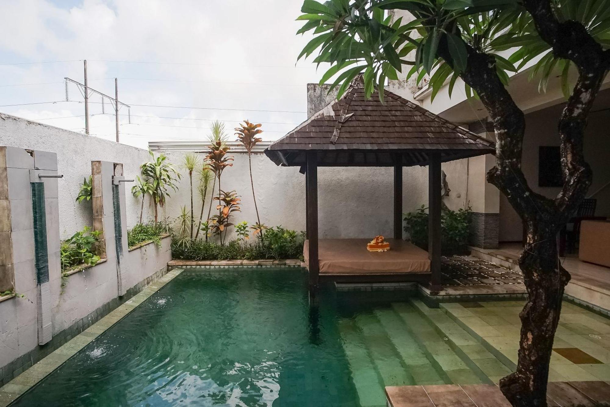 Queen rose villa&spa Jimbaran Extérieur photo