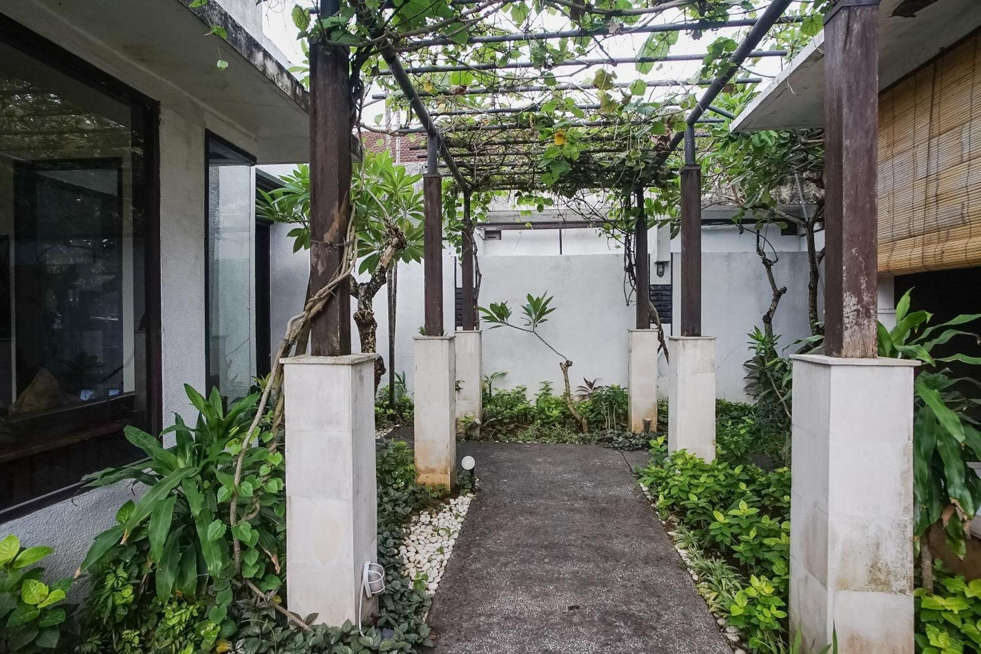 Queen rose villa&spa Jimbaran Extérieur photo